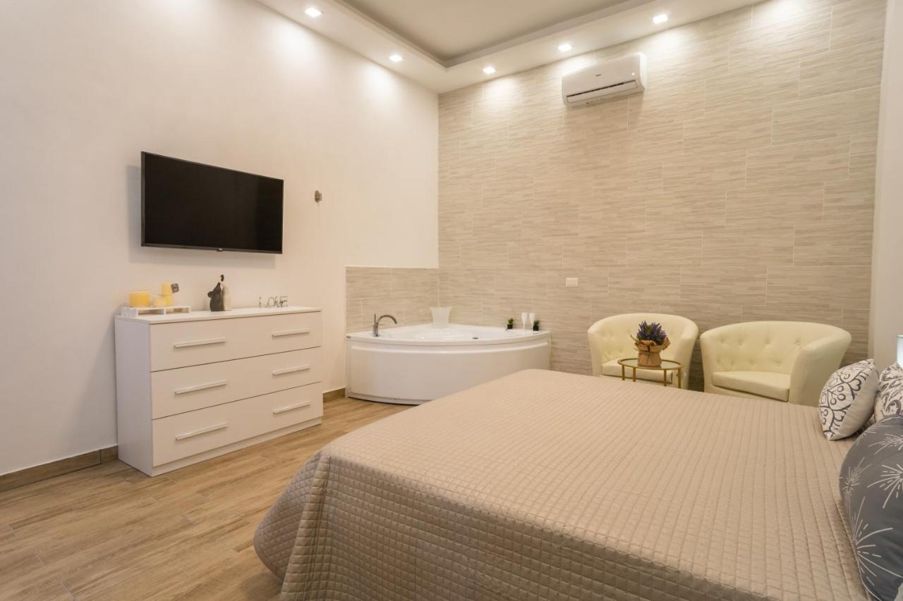 Ilioneo Apartments Nápoly Kültér fotó